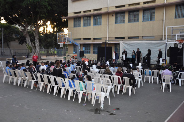 بالتعاون مع مسرح السرايا - مدرسة الزهراء قلب يافا تنظم مسرحية بعنوان "غربنا البحر" 